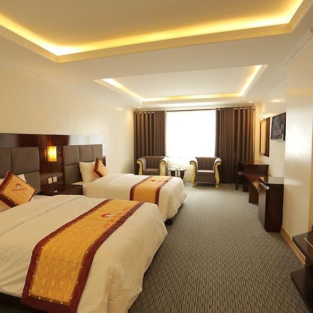 Lao Cai Royal Hotel Exterior foto
