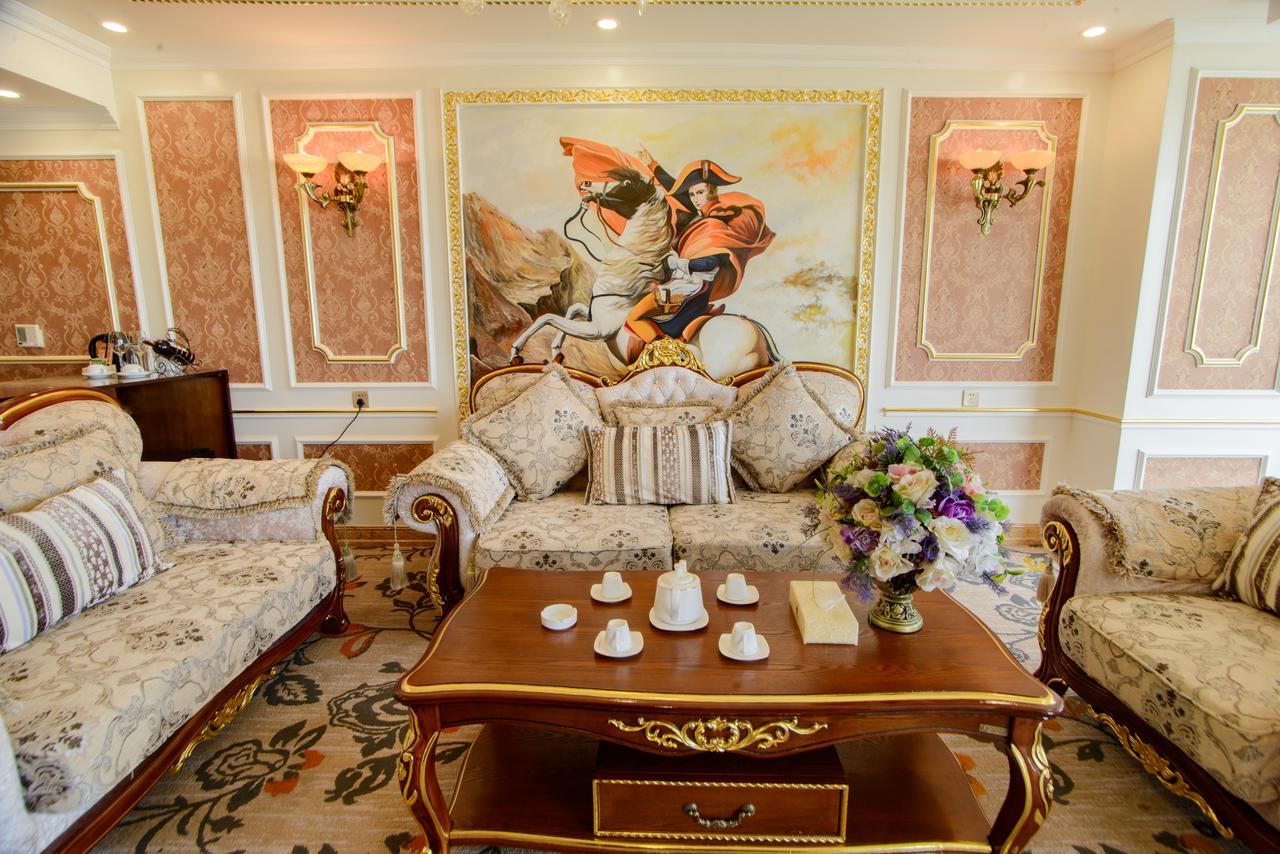 Lao Cai Royal Hotel Exterior foto